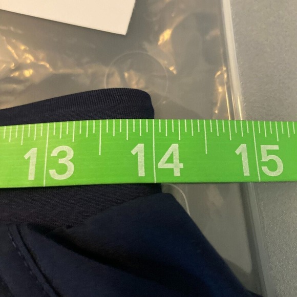 Under Armour Shorts Womens Sz XS Navy Blue Running Loose Heatgear Pull On Logo - Picture 8 of 11